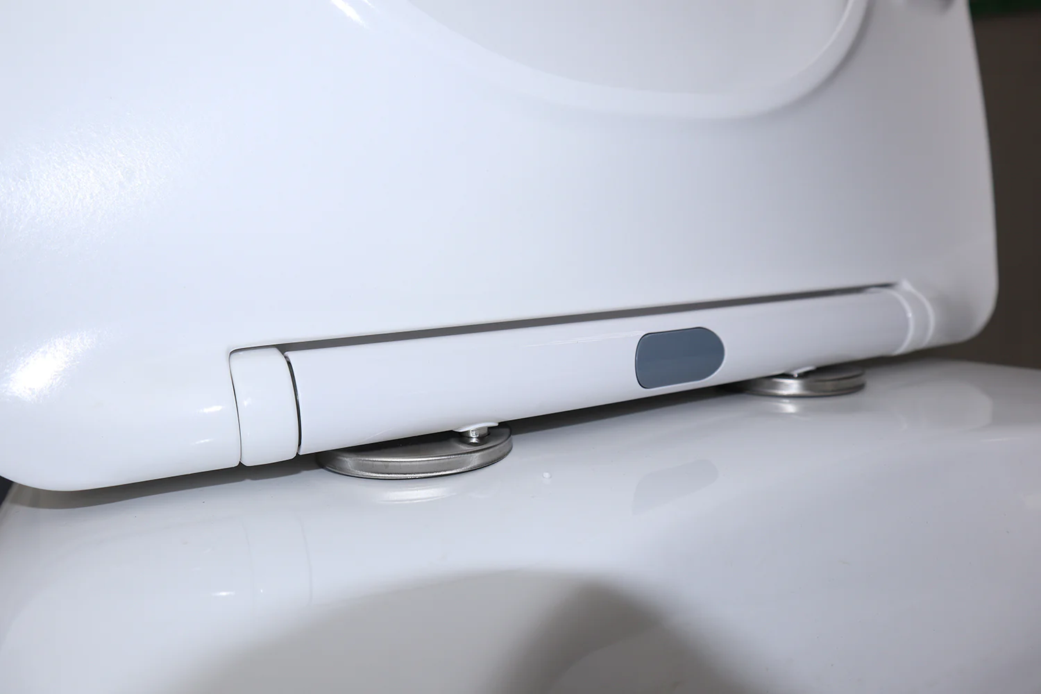 Унитаз-компакт Azario FRETTA Square N 340х650х770 напольный, безободковый, c быстросъемным сиденьем микролифт (AZ-1038A N) — фото №8