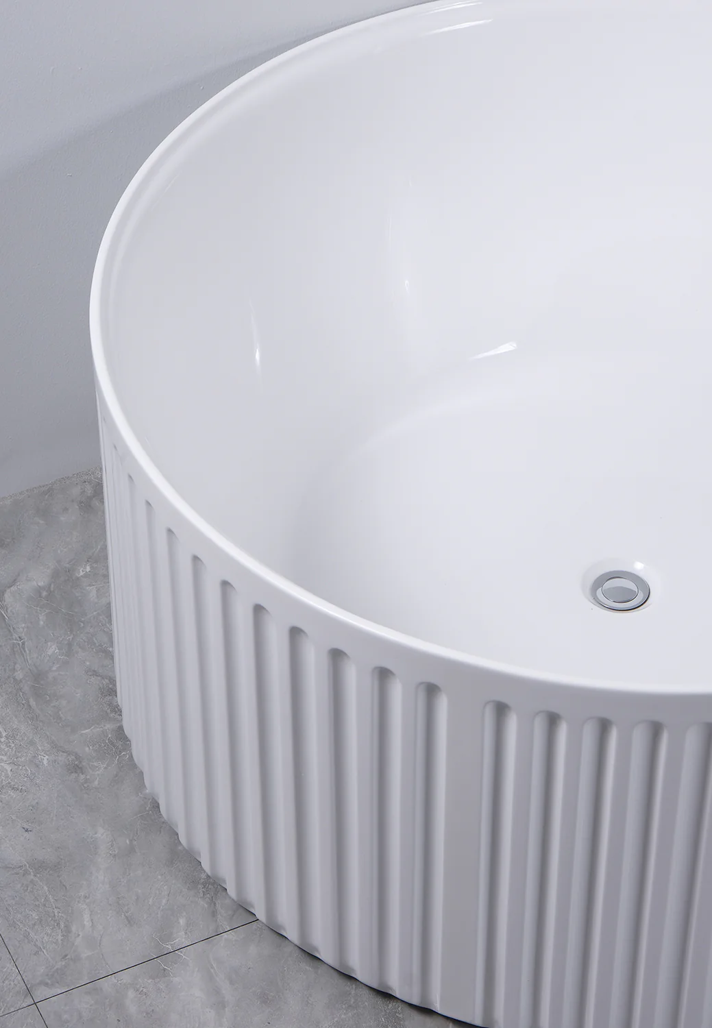 Ванна акриловая Azario GAMMA 1500x1500x580 отдельностоящая, круглая, рифленая, в комплекте с сифоном и металлической рамой, цвет белый (AZ-6707) — фото №4
