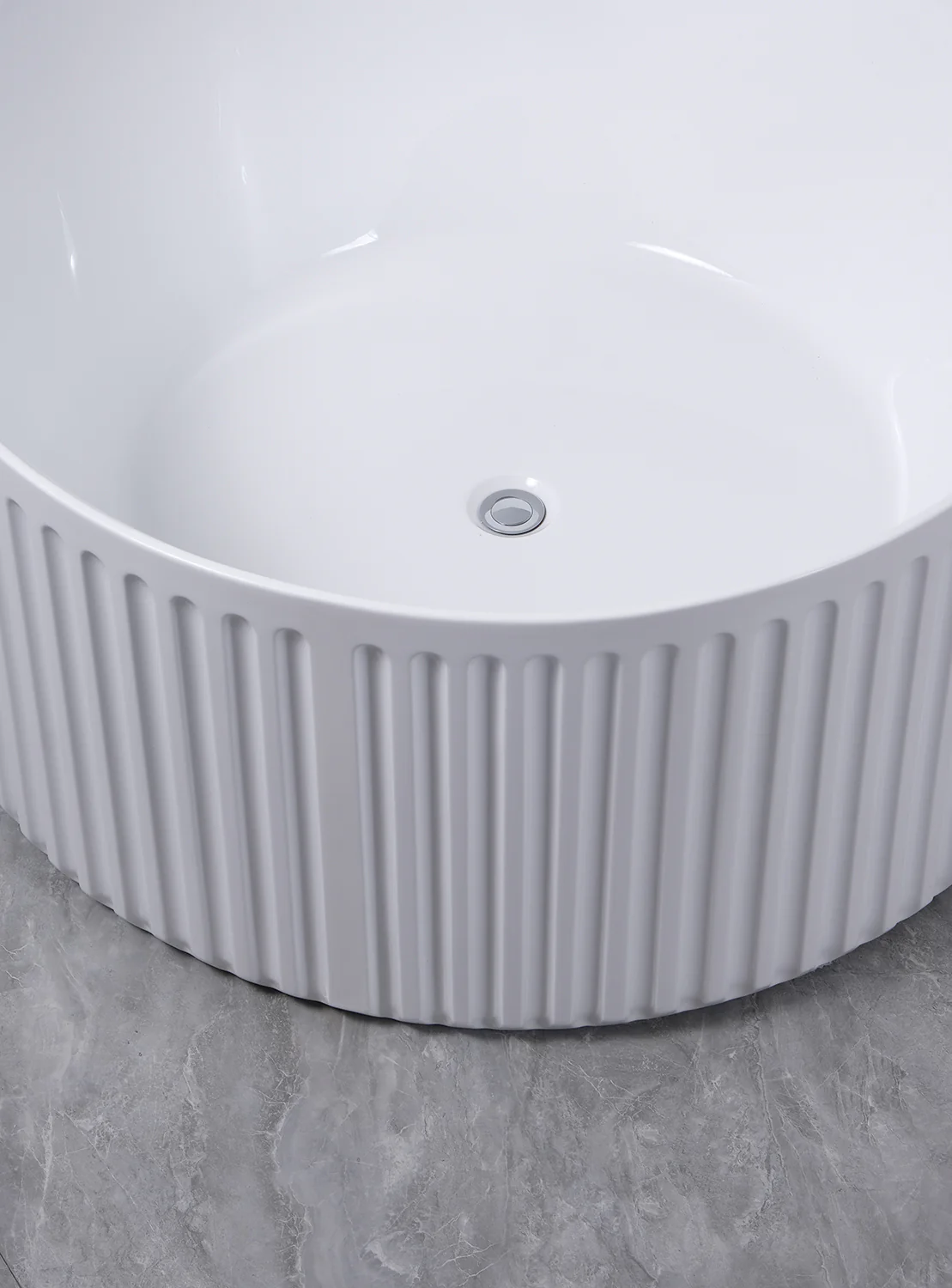 Ванна акриловая Azario GAMMA 1500x1500x580 отдельностоящая, круглая, рифленая, в комплекте с сифоном и металлической рамой, цвет белый (AZ-6707) — фото №3